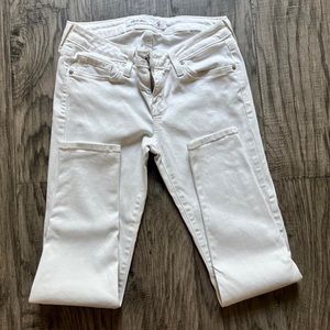 White jeans in excellent condition